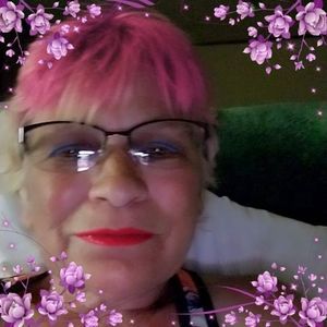 Meet your Posher, Tina